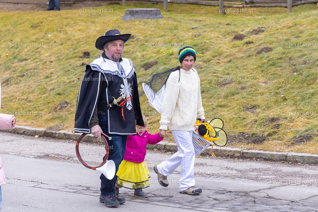 Fasching in Steuerberg - Umzug & Party