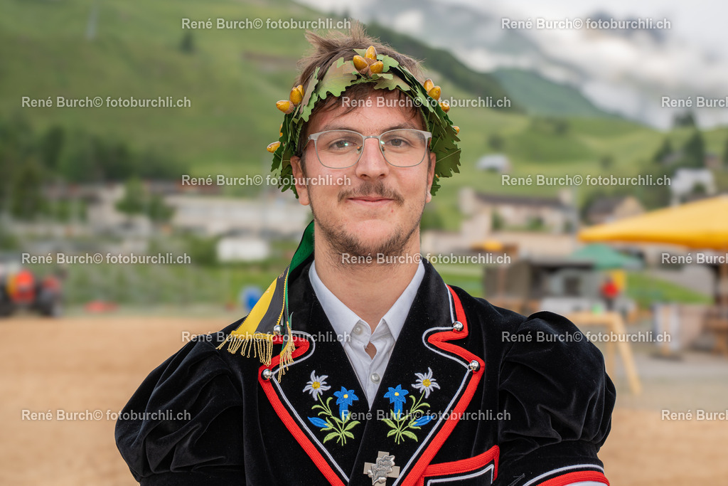 Herger Marco | René Burch leidenschaftlicher Fotograf aus Kerns in Obwalden.  Hier finden sie Sport, Landschaft und Natur Fotografie.
 - Realisiert mit Pictrs.com