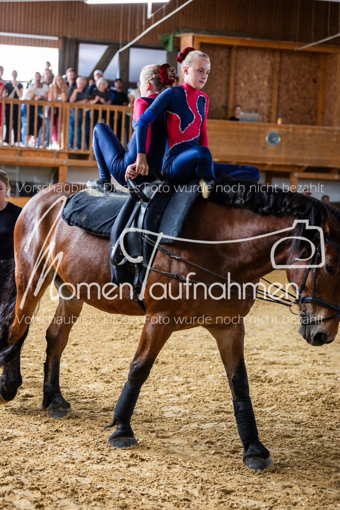 SS-Maxi-145 | MomenTaufnahmen Pferdesportfotos