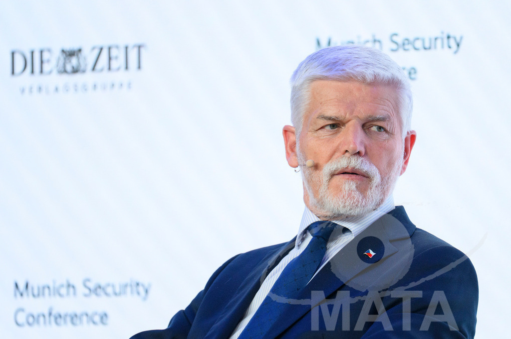 _DWA7030 | MATA IndoCon - Realisiert mit Pictrs.com