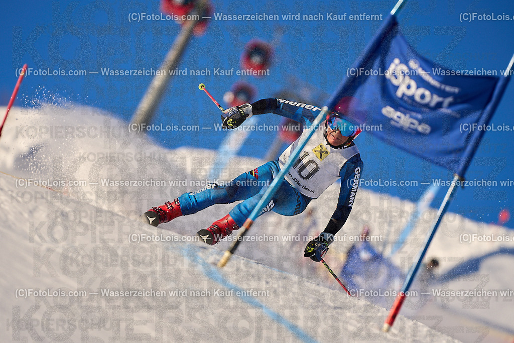 ALP2408_MASTERS-Cup_GS-B Herrn_Billing Werner | (C)FotoLois.com, Alois Spandl. FIS Masters-Cup Wildschönau, Giant Slalom auf der Piste Schatzberg GS, Siegerehrung auf dem Dorfplatz Niederau, Sa 13. Januar 2024.