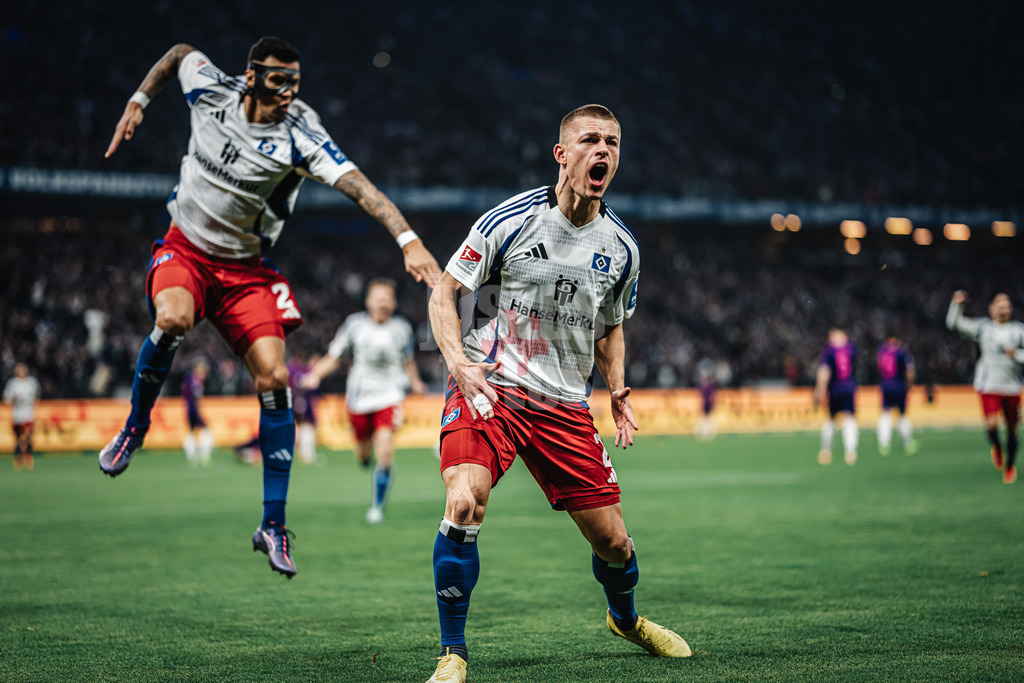 Fußball | Männer | Saison 2024/2025 | 2. Fußball-Bundesliga | 25. Spieltag | Hamburger SV vs. Fortuna Düsseldorf | 08.03.2025 | Miro Muheim (#28, HSV) jubelt nach seinem Tor