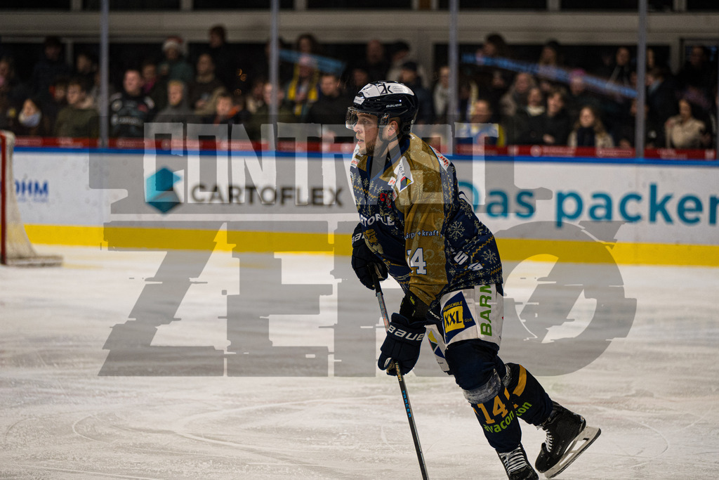 Eishockey I Herren I Saison 2025-2026 I Regionalliga Nord I Adendorfer EC - Harzer Falken | CONTRAST ZERØ MEDIA - Realisiert mit Pictrs.com
