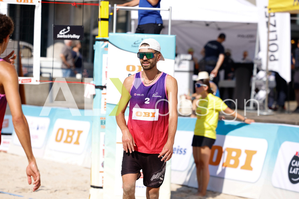 Obi BeachTour 2026 - Basel | BASEL, SWITZERLAND - JULY 17: TINKO SCHNEGG (SUI) during the Obi BeachTour 2026 match between LEITNER / KINDL (AUT) and MASSEREY / SCHNEGG (SUI) at Barfüsserplatz on July 17, 2026 in Basel, Switzerland. - Realisiert mit Pictrs.com