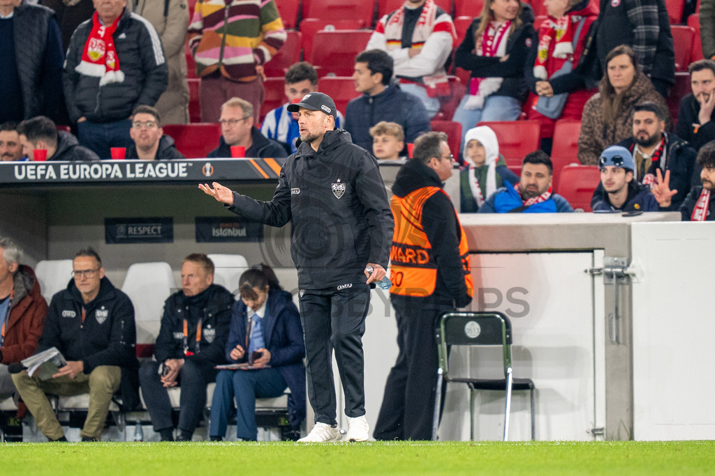 VfB Stuttgart vs. FC Porto, Fussball, Europa League, Achtelfinale, Hinspiel, 12.03.2026 | Sebastian Hoeness (Trainer VfB Stuttgart),VfB Stuttgart vs. FC Porto, Fussball, Europa League, Achtelfinale, Hinspiel, 12.03.2026Foto: photosbyphips/Philip Ziegler