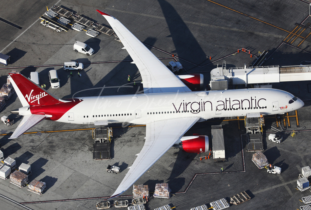 033 | Buy high-quality aviation and travel photography prints by professional photographer Timo Breidenstein. Authentic images, professionally printed, worldwide shipping. - Realisiert mit Pictrs.com