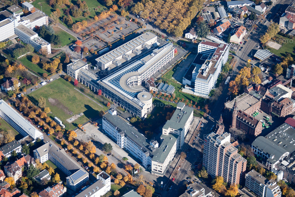 Luftbild: Fraunhoferinstitut im Ortsteil Oststadt in Karlsruhe im Bundesland Baden-Württemberg in Deutschland. Foto: IMG_35162.jpg vom 31.10.2010 durch Werner Riehm/FLY-FOTO.de