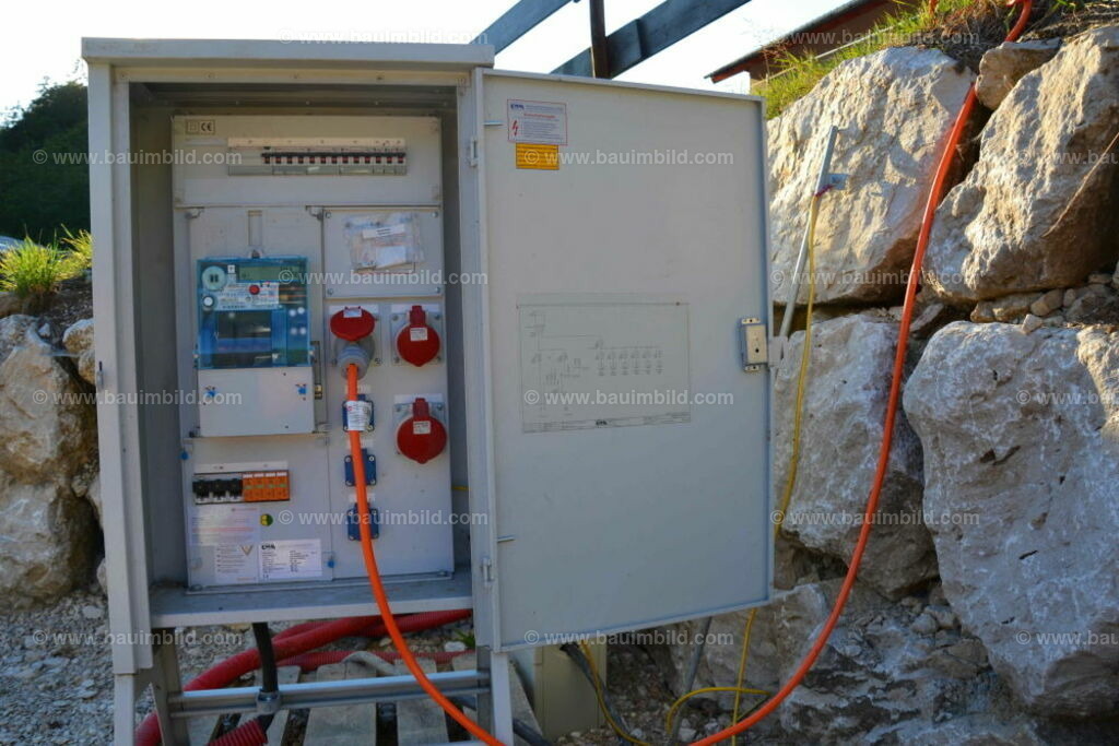 bib-lg01-baustelleneinrichtung-0006 | Nach LV-Leistungsgruppen sortierte Detailfotos über den Bau eines Hauses. Alle Hausbau-Bilder direkt vom Urheber und Autor der Website Haus-Selber-Bauen.com