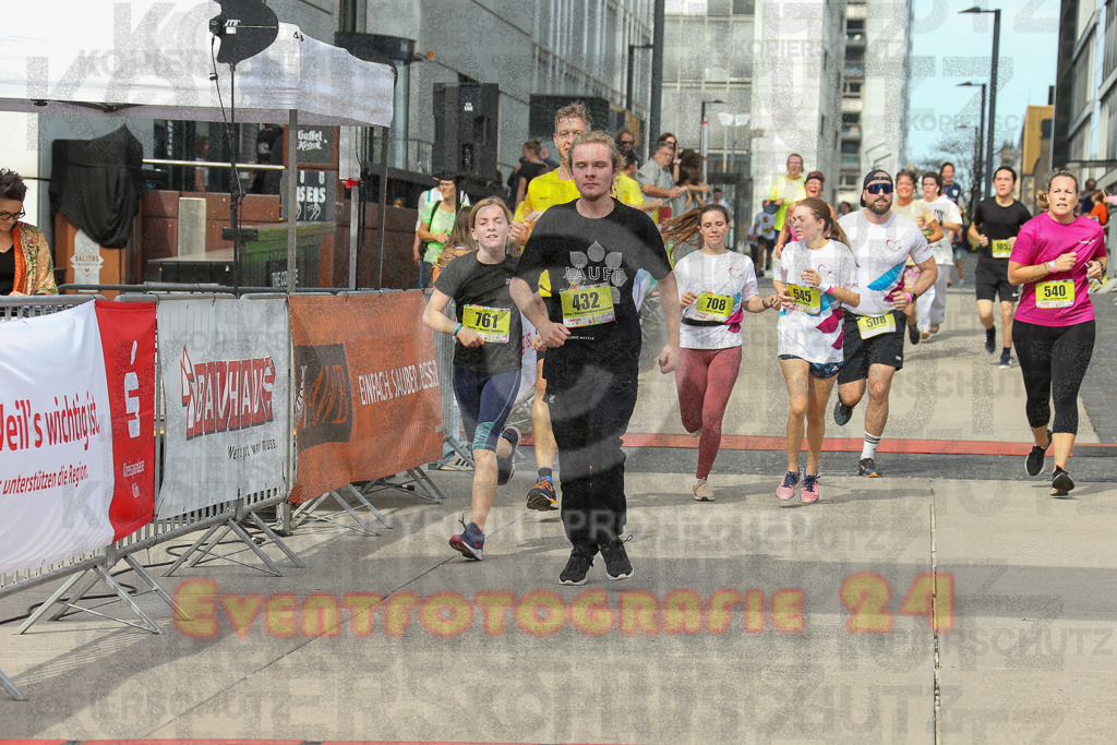 250920_1334_EX1_5566 | Sportfotografie im Rhein-Sieg Kreis, Köln, Bonn, NRW, Rheinland Pfalz, Hessen, etc. Unser Tätigkeitsfeld umfasst den Laufsport vom Volkslauf über den Marathon, Duathlon, Triathon bis zum Ultralauf wie Kölnpfad Ultra oder Schindertrail.