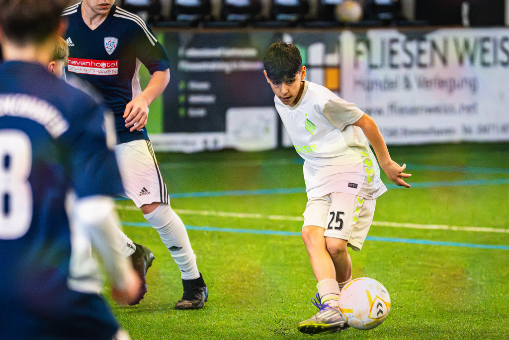 _BLR8845 | Professionelle Fußball- und Sportfotografie. Spielbilder online ansehen und kaufen – Einzelbilder oder komplette Galerien in hoher Qualität. - Realisiert mit Pictrs.com