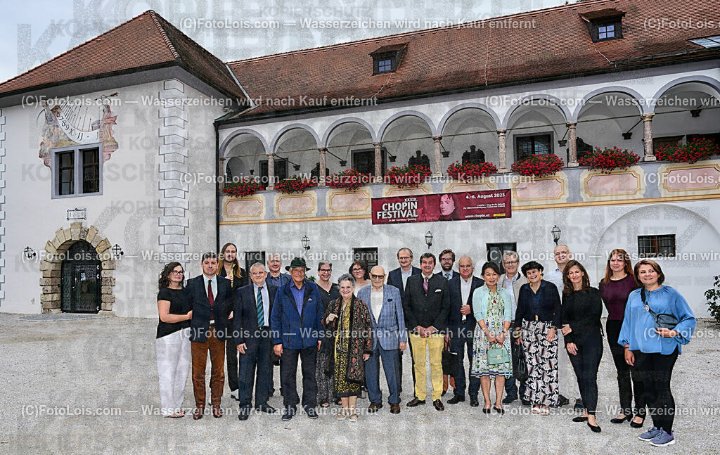 ALP9476_Foederation_Chopin-Gesellschaften_TeilnehmerInnen | (C)FotoLois.com, Alois Spandl, Föderation der internationalen Chopin-Gesellschafen (deren gibt es weltweit 34) - Zusammentreffen und Sitzung im Vorfeld des XXXIX. Chopinfestivals in der Kartause Gaming und Rahmenprogramm - Ausflug mit dem Bus zum Lunzer See und nach Lackenhof, gemeinsames Abendessen, Do 3. August 2023.