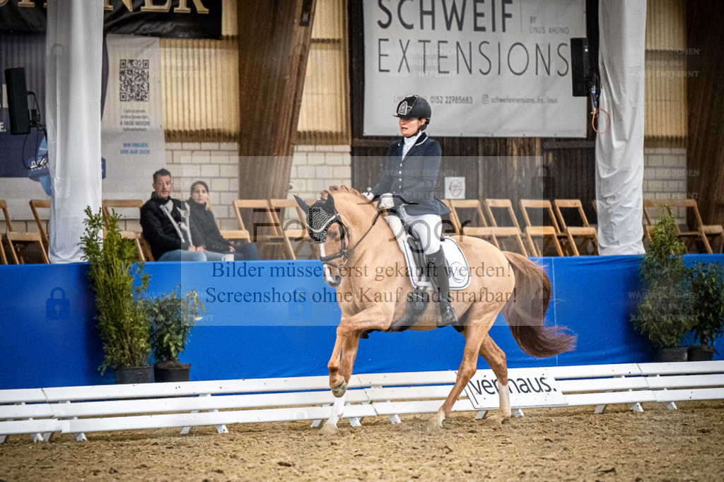 DOS_2185 | Entdecke hochwertige Reitturnierfotos von Foto Oger. Professionell, emotional und authentisch – jetzt Lieblingsmomente im Shop bestellen. - Realisiert mit Pictrs.com