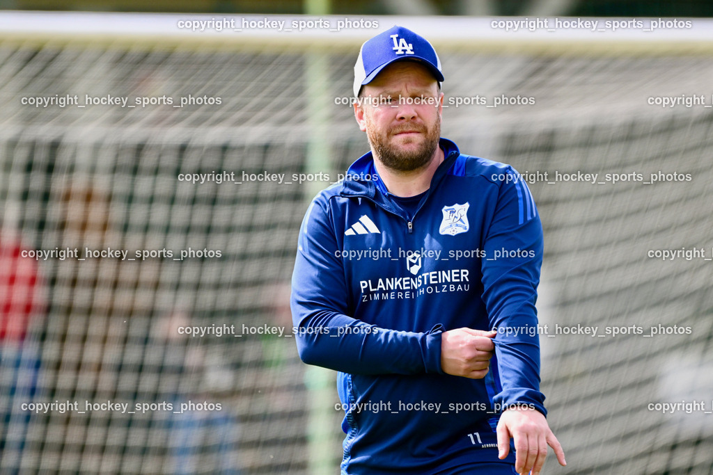 SV Rothenthurn vs. FC Dölsach | Headcoach FC Dölsach Andreas Wenger, SV Rothenthurn vs. FC Dölsach, SV Rothenthurn vs. FC Dölsach am 04.04.2026 in Rothenthurn (Sportplatz Rothenthurn), Austria, (Photo by Bernd Stefan)