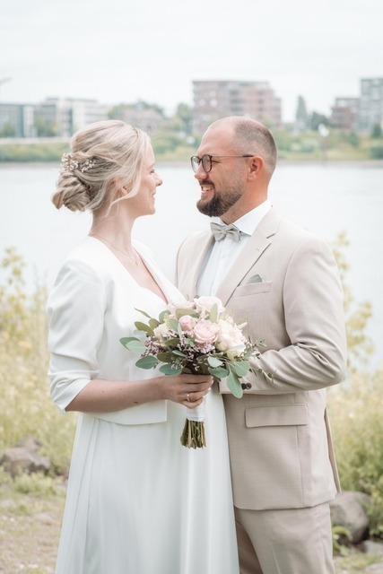 Hochzeitsfotografie enafunk.de | Hochzeitsbilder voller Gefühl | Fotografie Dormagen &amp; NRW | enafunk - Realisiert mit Pictrs.com