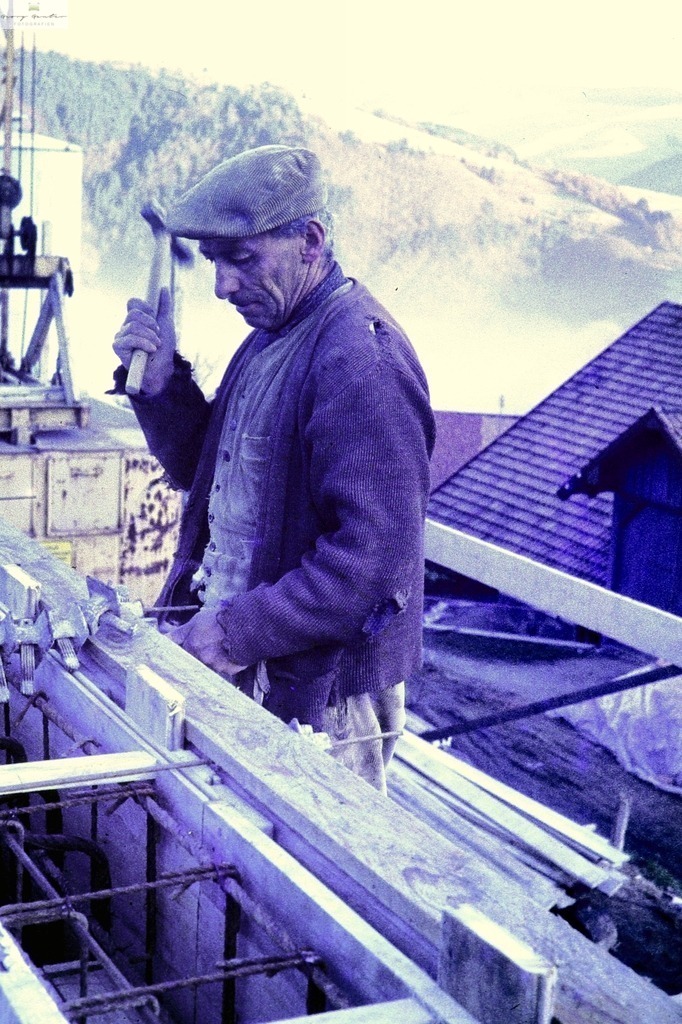 Neubau 4 | Fotoblog Schwarzwald, Foto Blog Wiesental, Pfaffenberg, Winterzauber, Zeller Bergland, Zell im Wiesental, Fotoblog Wiesental, Landschaftsfotos, Bilder Wiesental, Natur, Naturbilder, Fastnacht, Zeller Fastnacht, Zeller Fasnacht, Zeller Bergland, Belchen, - Realisiert mit Pictrs.com