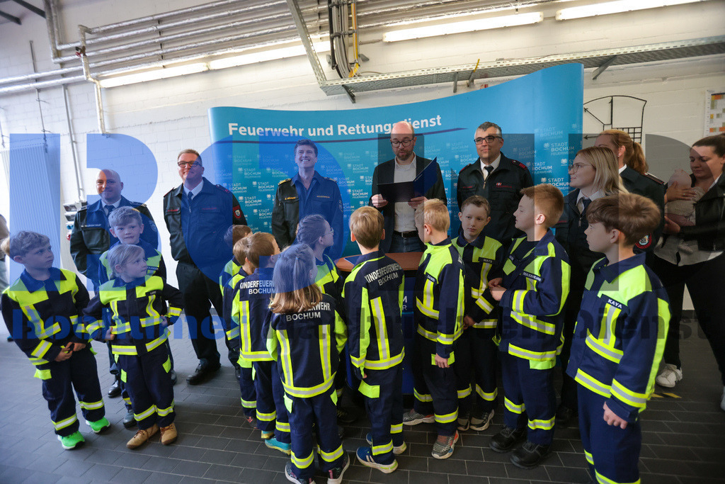 SES_KINFEU20250503-27 | bond - Realisiert mit Pictrs.com