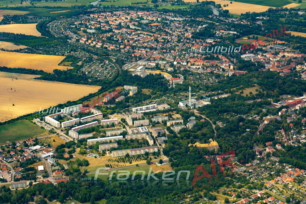 weissenfels-luftbild-2022-6217 | Aktuelles Luftbild von  Weißenfels - Die Luftaufnahme wurde 2022 mittels UL-Flugzeug erstellt ( keine Drohne ) - hochauflösende Kamera-Systeme von  Canon -
Beste Qualität - Für grossformatige Ausdrucke geeignet. Die Geschenkidee !