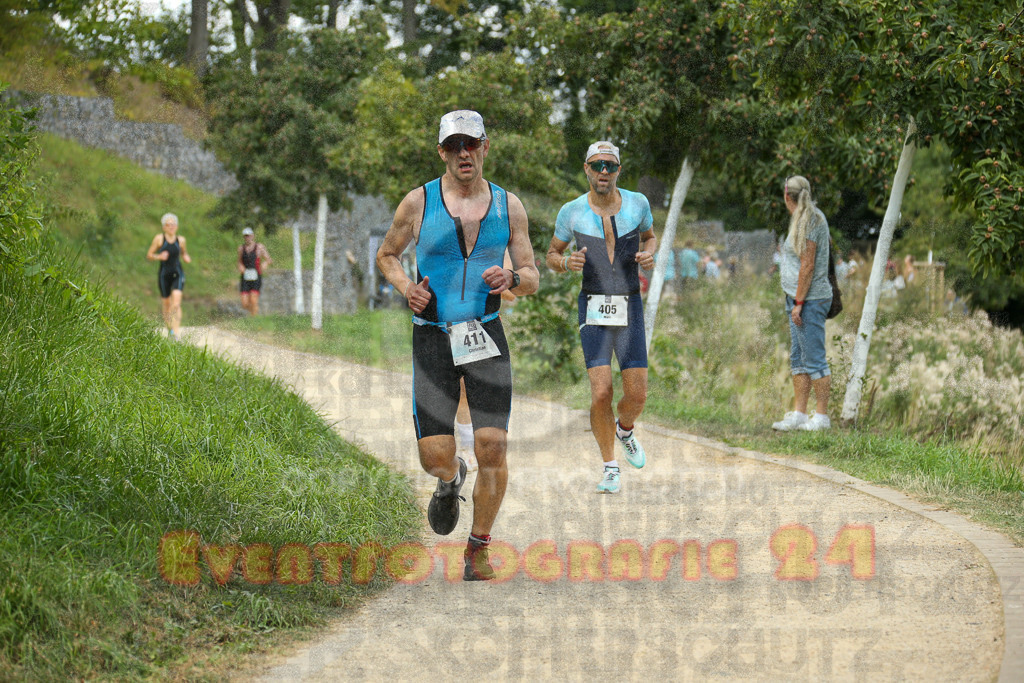 250824_1347_EX1_3696 | Sportfotografie im Rhein-Sieg Kreis, Köln, Bonn, NRW, Rheinland Pfalz, Hessen, etc. Unser Tätigkeitsfeld umfasst den Laufsport vom Volkslauf über den Marathon, Duathlon, Triathon bis zum Ultralauf wie Kölnpfad Ultra oder Schindertrail.