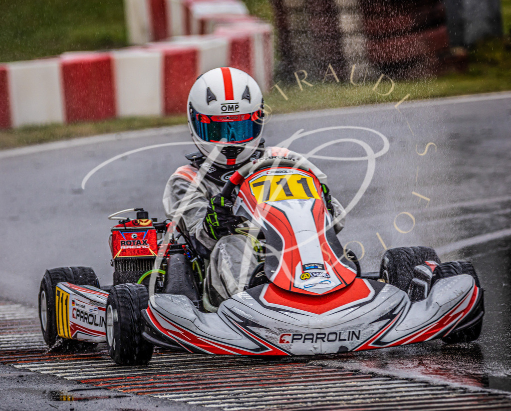 d3f409e98fa044889a249e1c62c5dc33 | traudl_s_fotos