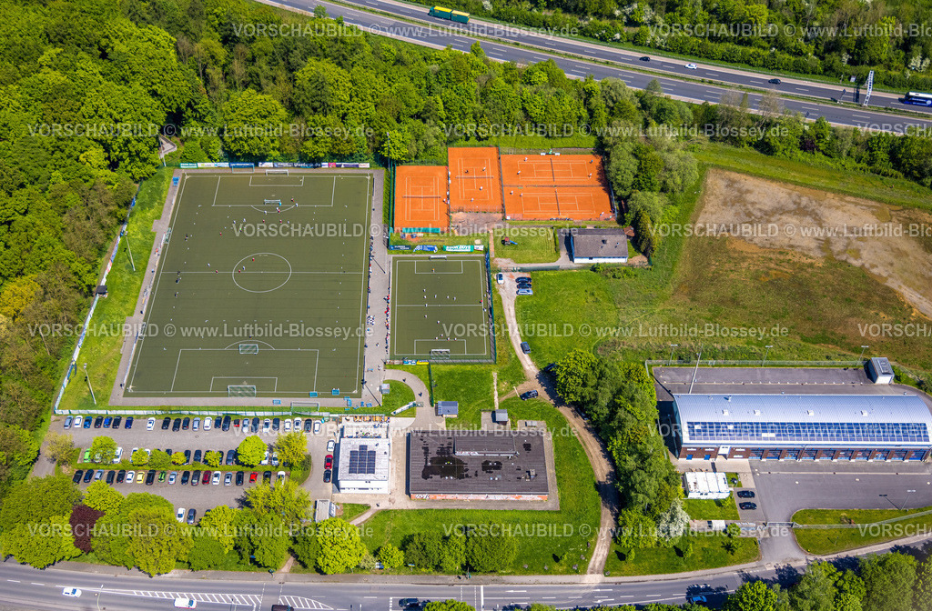 Hagen230501848 | Luftbild, Bezirkssportanlage Emst, Fußballplatz, Tennisplätze Tennisclub TC Concordia Hagen, Emst, Hagen, Sauerland, Nordrhein-Westfalen, Deutschland