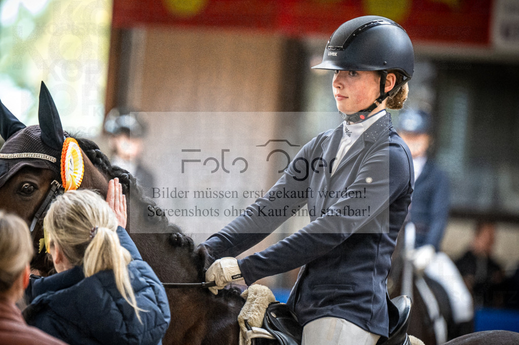 DOS_0009 | Entdecke hochwertige Reitturnierfotos von Foto Oger. Professionell, emotional und authentisch – jetzt Lieblingsmomente im Shop bestellen.Deutschlandweite Turnierfotografie. - Realisiert mit Pictrs.com