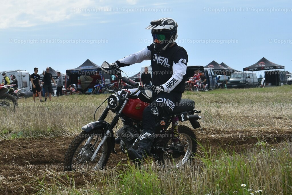 DSC_0193 (2) | Sportfotografie , Motorsport, Motoross, Reitsport, Mointainbike, Enduro,
Landschaft , Outdoor, Eventfotografie, Landschaft, Bilder online bestellen - Realisiert mit Pictrs.com