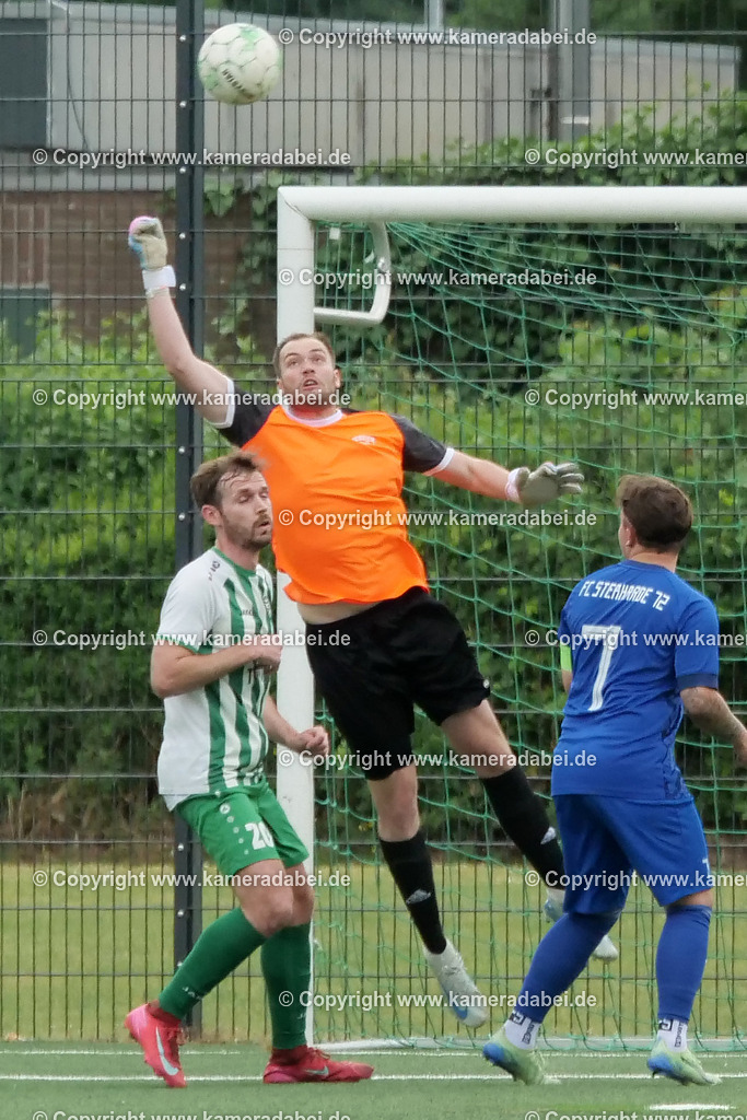 Fußball : Bezirksliga : TV Voerde - FC Sterkrade 72 | Fußball : Bezirksliga : TV Voerde - FC Sterkrade 72 am 25.05.2025 in Voerde - Realisiert mit Pictrs.com