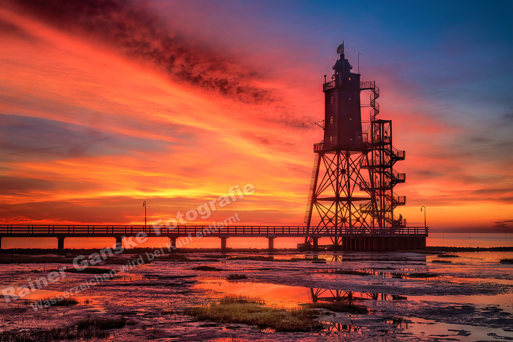 20190224 Leuchtturm Obereversand 541 | Onlineshop mit Bildern von Stränden, Häfen und Meer. Leinwände, Poster, Kalender und andere Materialien erhältlich. Kommerzielle Lizenzen möglich.  - Realisiert mit Pictrs.com