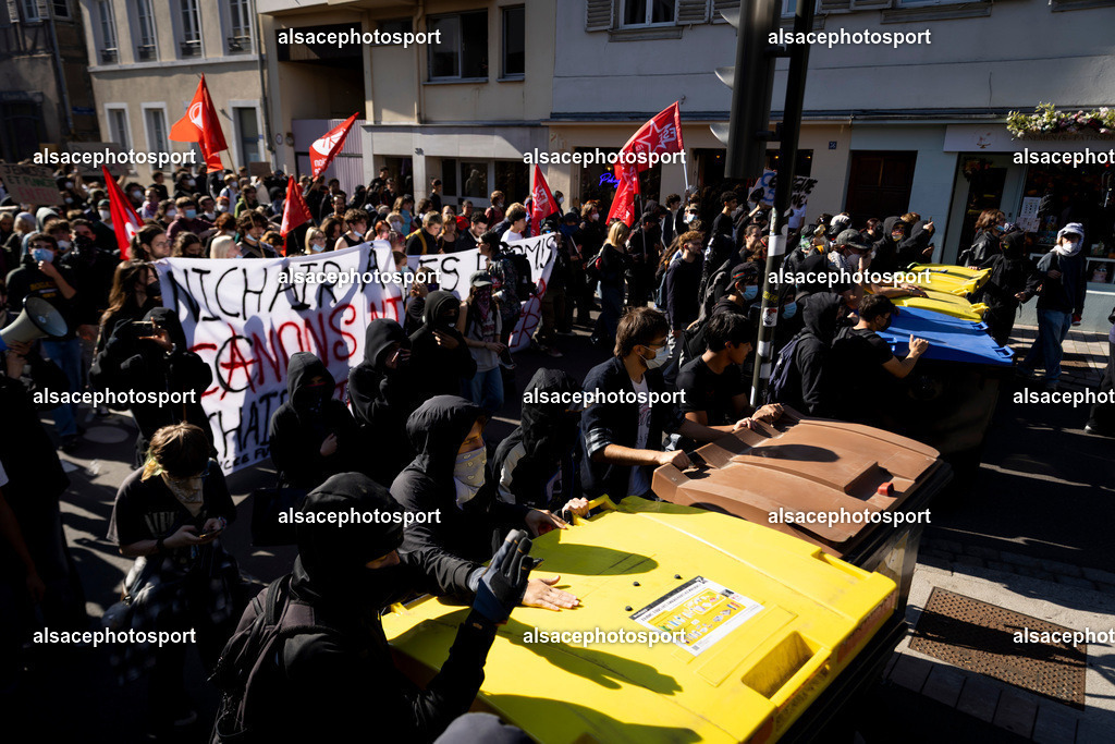 _B7A9993 | manifestation de lycéens à Strasbourg, le 6 octobre 2026, dans le cadre d’un mouvement national de protestation contre les conditions d’apprentissage. - Realisiert mit Pictrs.com