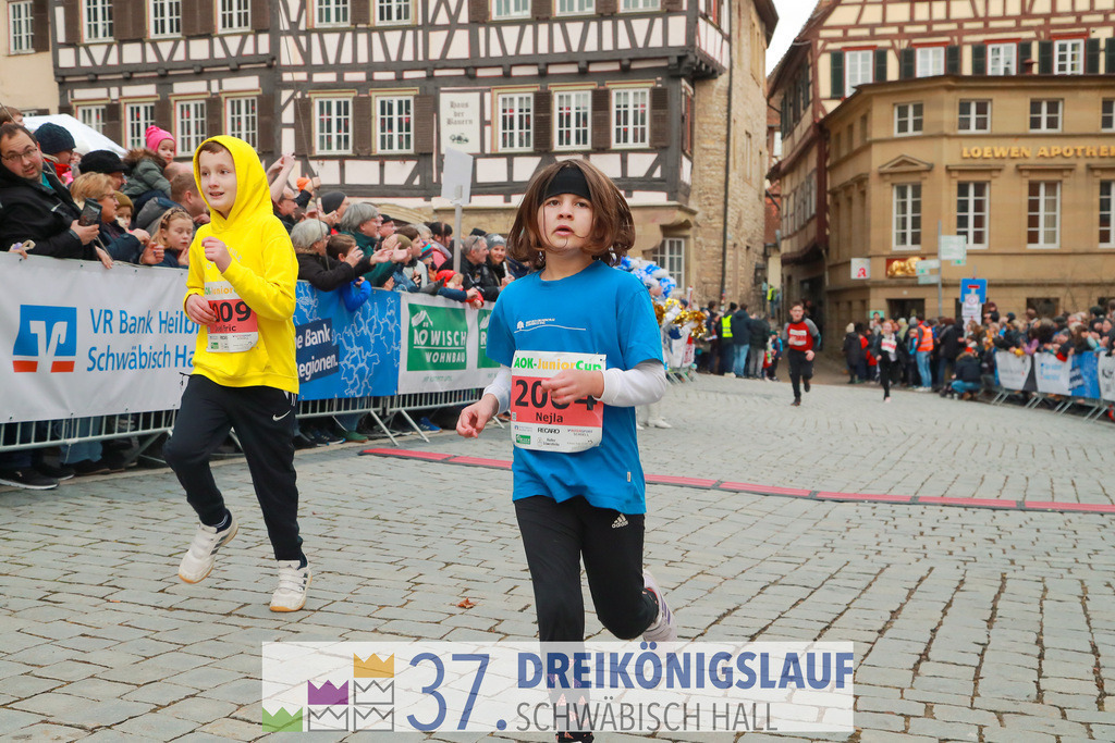AOK JuniorCup 400m | 3Koenigslauf 2023 - Realisiert mit Pictrs.com