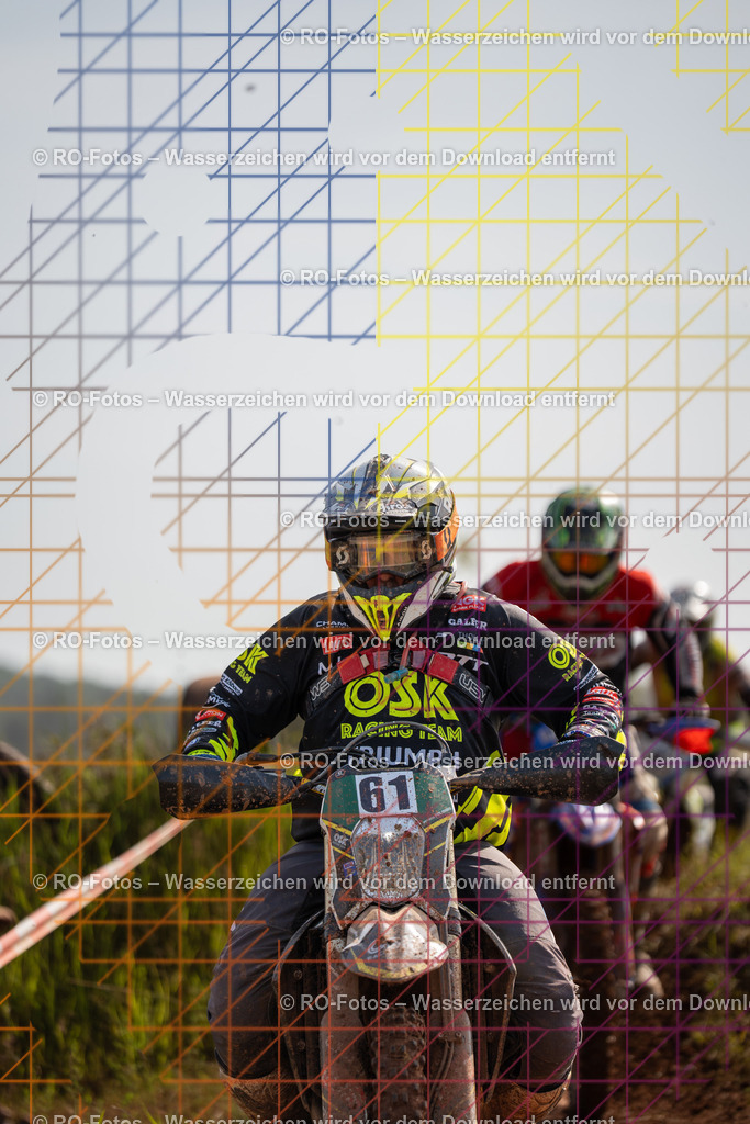 Wolfshausen 4 Lauf -933 | Sportfotografie von RO-Fotos: Motorsport, Motocross, Enduro, Laufveranstaltungen und Triathlon. Professionelle Fotos von Sportlern und Events. - Realisiert mit Pictrs.com