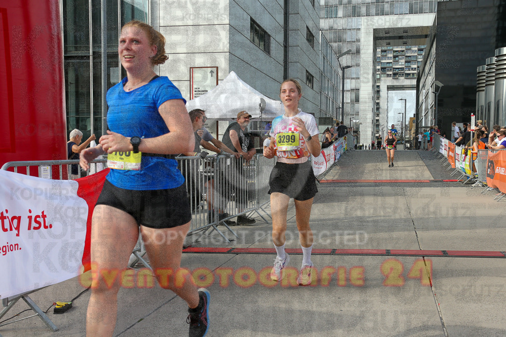 250920_1540_EX1_0371 | Sportfotografie im Rhein-Sieg Kreis, Köln, Bonn, NRW, Rheinland Pfalz, Hessen, etc. Unser Tätigkeitsfeld umfasst den Laufsport vom Volkslauf über den Marathon, Duathlon, Triathon bis zum Ultralauf wie Kölnpfad Ultra oder Schindertrail.