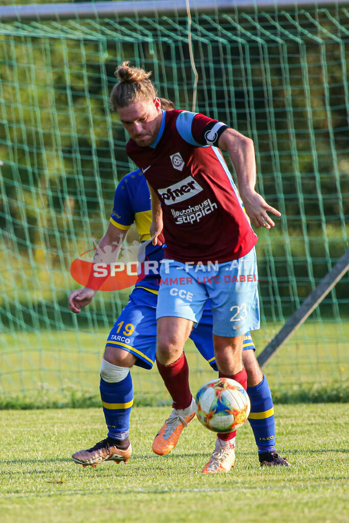 SK Maria Saal - DSG Ferlach 2-3, Unterliga Ost | Daniel Wernig (SK Maria Saal,K #23) Thomas Schmautz (DSG Ferlach #19) SK Maria Saal - DSG Ferlach 2-3 am 22.08.2023 in Maria Saal
(Sportplatz), Austria, (Photo by Ernst Krawagner sport-fan.at) - Realisiert mit Pictrs.com