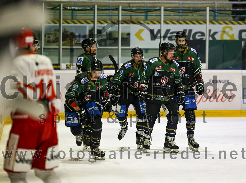 2022-11-13_074_TSV_Erding_gegen_TEV_Miesbach | Erding, Deutschland, 13.11.2022:
Eishockey, Bayernliga 2022 / 2023, 13. Spieltag, TSV Erding gegen TEV Miesbach, Endergebnis: 

Foto: Christian Riedel / fotografie-riedel.net