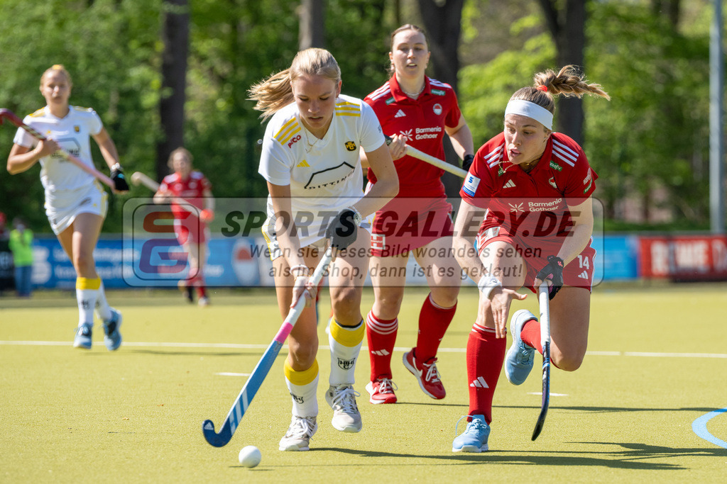 SFE_20250412_0098 | Köln, Deutschland, 12.04.2025:  Hockey 1. Bundesliga Damen Rot-Weiss Köln - Harvestehuder THC im KTHC Stadion Rot-Weiss Köln Tennis and Hockey Club am 12.04.2025 in Köln, Deutschland. (Foto von Stephan Fehrmann)Köln, Germany, 12.04.2025: Hockey 1. Bundesliga Damen Rot-Weiss Köln - Harvestehuder THC in KTHC Stadion Rot-Weiss Köln Tennis and Hockey Club at 12.04.2025 in Köln, Deutschland. (Foto from Stephan Fehrmann)