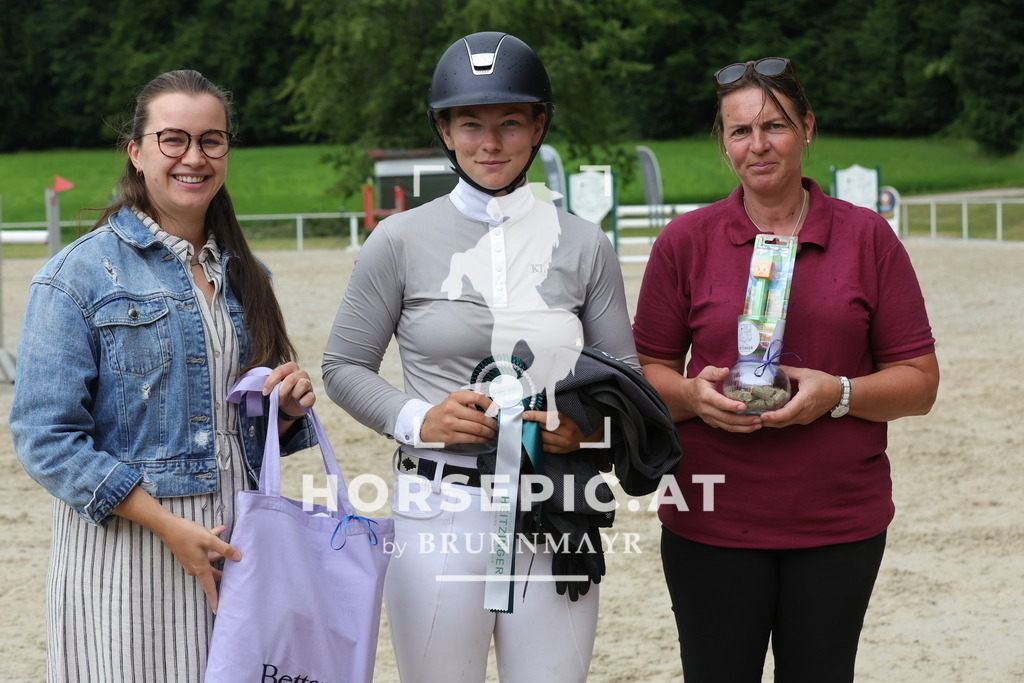 0P6A2883 | Willkommen bei Brunnmayr - Design & Fotografie – Ihrem Spezialisten für Reitturniere und Pferdeveranstaltungen in Oberösterreich, Salzburg und Bayern! Seit über 17 Jahren sind wir leidenschaftlich dabei.