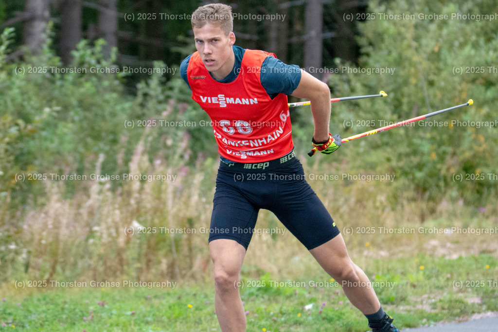 Deutsche Meisterschaften Biathlon | Deutsche Meisterschaften Biathlon, Speziallanglauf Maenner am 14.09.2018 in der DKB SKI ARENA in Oberhof, (Deutschland)

Bild: Hollandt Florian vom SWV Goldlauter e.v. / BPOL - Realisiert mit Pictrs.com