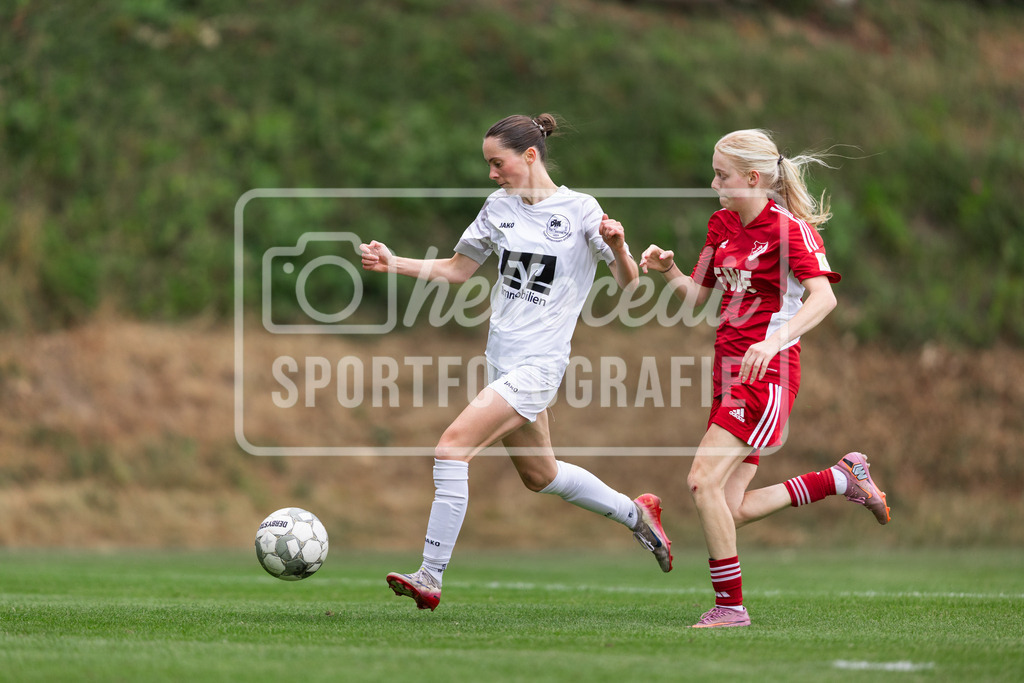 Fußball I Frauen I Testspiel I SpVg Aurich - DJK Arminia Ibbenbüren I 15418 | realhellocedii - Realisiert mit Pictrs.com