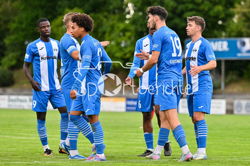 TSV Aindling - FV Illertissen | Jubel nach dem Treffer zum 0-1 durch Daniel GERSTMAYER (Illertissen 19) / Tor / Torschuetze / Freude / Happy / Verbandspokal Bayern: TSV Aindling - FV Illertissen, TSV Aindling Hauptplatz am 05.08.2025