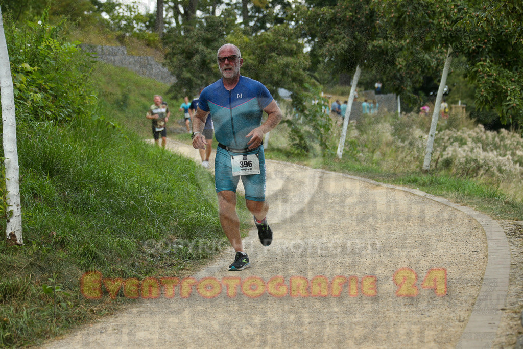 250824_1357_EX1_4424 | Sportfotografie im Rhein-Sieg Kreis, Köln, Bonn, NRW, Rheinland Pfalz, Hessen, etc. Unser Tätigkeitsfeld umfasst den Laufsport vom Volkslauf über den Marathon, Duathlon, Triathon bis zum Ultralauf wie Kölnpfad Ultra oder Schindertrail.