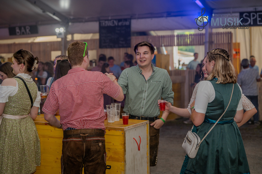 DSC_3197 | "Fussifoto.com – Ihr Ansprechpartner für hochwertige Fotografie! Entdecken Sie kreative Bilder und professionelle Dienstleistungen. Kontaktieren Sie uns für Ihre Projekte!"