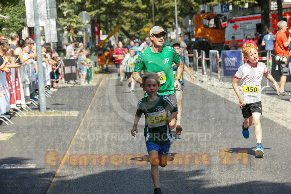 250621_1044_EX1_2328 | Sportfotografie im Rhein-Sieg Kreis, Köln, Bonn, NRW, Rheinland Pfalz, Hessen, etc. Unser Tätigkeitsfeld umfasst den Laufsport vom Volkslauf über den Marathon, Duathlon, Triathon bis zum Ultralauf wie Kölnpfad Ultra oder Schindertrail.