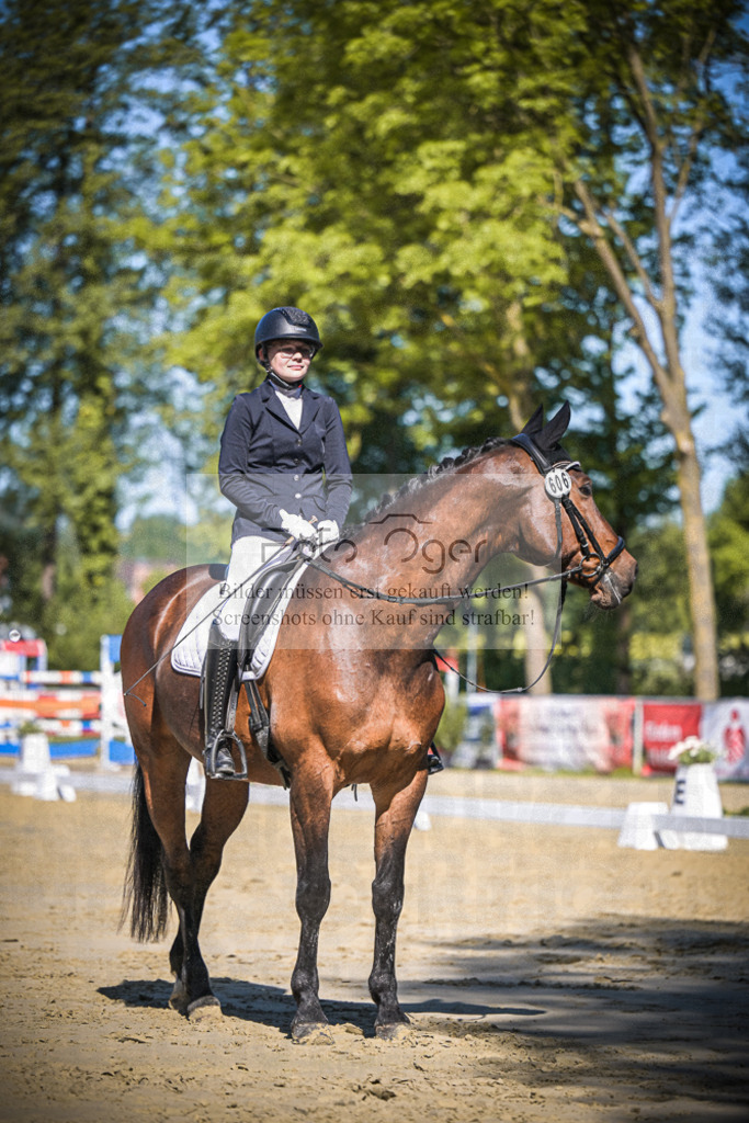 DOS_4480 | Entdecke hochwertige Reitturnierfotos von Foto Oger. Professionell, emotional und authentisch – jetzt Lieblingsmomente im Shop bestellen.Deutschlandweite Turnierfotografie. - Realisiert mit Pictrs.com