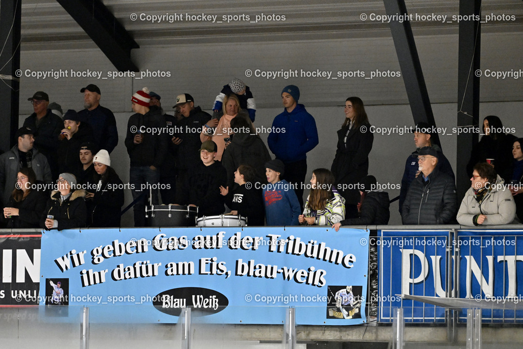 ESC Steindorf vs. MET PHOTOVOLTAIK HORNETS SPITTAL | Besucher Ossiachersee Halle, Fanclub ESC Steindorf, ESC Steindorf vs. MET PHOTOVOLTAIK HORNETS SPITTAL, ESC Steindorf vs. MET PHOTOVOLTAIK HORNETS SPITTAL am 26.10.2024 in Steindorf (Ossiachersee Halle), Austria, (Photo by Bernd Stefan)