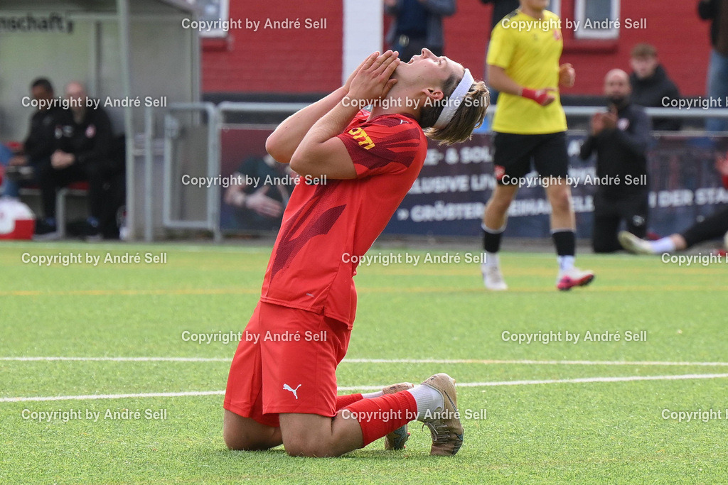 FC Kilia Kiel vs SV Eichede | Jan Matti Seidel (Kilia #10) nach einer vergebenen Torchance / Fußball-Oberliga Männer 2026/2027 / FC Kilia Kiel vs SV Eichede / Kilia Sportplatz / Kiel / 12.09.26 - Realisiert mit Pictrs.com