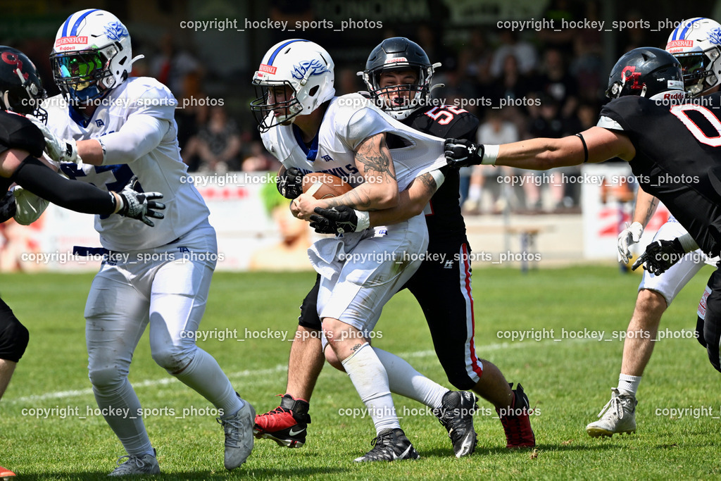 Carinthian Lions vs. Cineplexx Blue Devils | #52 Enze Kevin Carinthian Lion, Carinthian Lions vs. Cineplexx Blue Devils, Carinthian Lions vs. Cineplexx Blue Devils am 09.06.2025 in Klagenfurt (ASV Sportplatz), Austria, (Photo by Bernd Stefan)