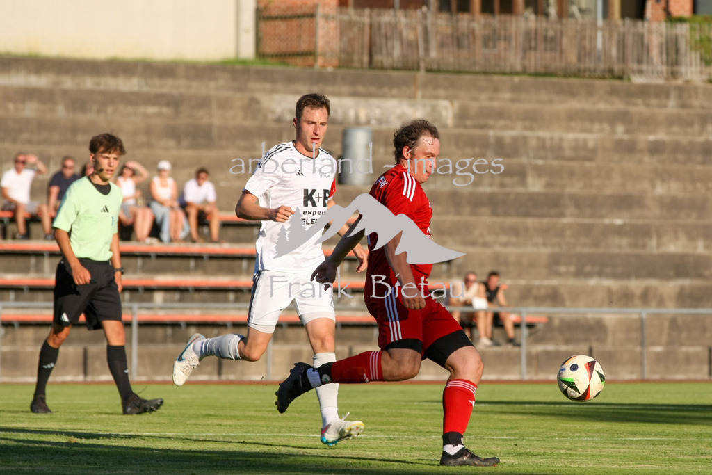 993T8113 | Medien- Sport- Entertainmentfotos