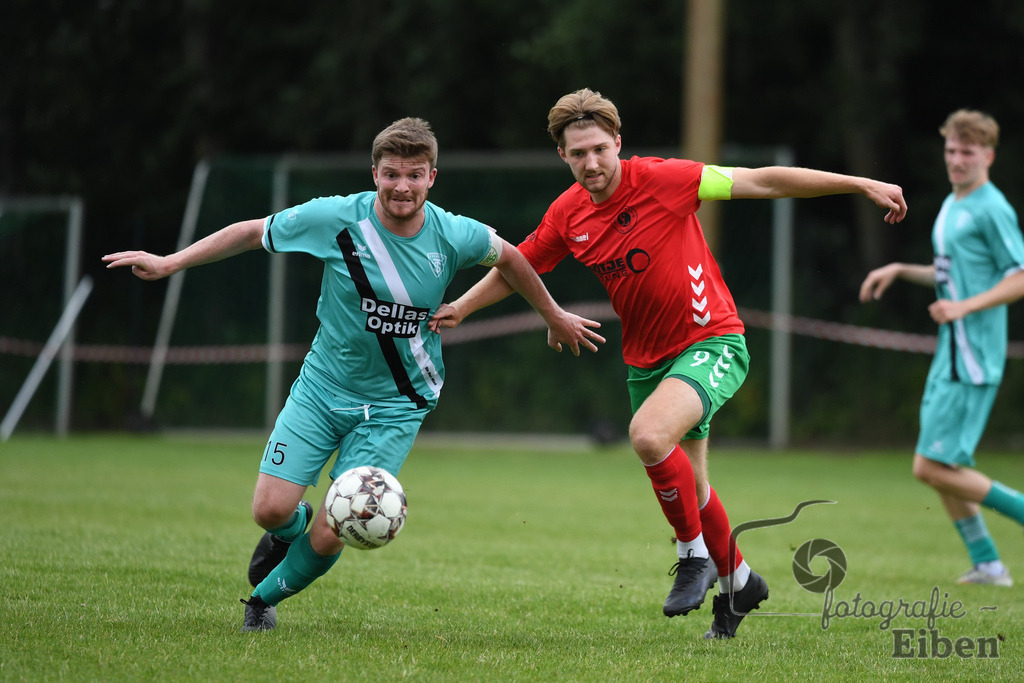 Sport-Duwe Cup | Sport-Duwe Cup Oldenburg; SSV Jeddenloh (weiß)-VFB Oldenburg (blau) am 05.07.2025 in Oldenburg (Sportanlage TuS Eversten), Photo: Philip Eiben 2025 - Realisiert mit Pictrs.com