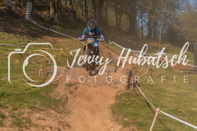 JHF.ECHT.4h.Samstag845 | jennyhubatsch-endurofotografie