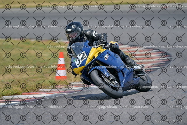 25bt04-1289 | markuskiefer.com - Realisiert mit Pictrs.com